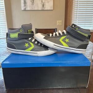 Convese Boys Shoes Size 5